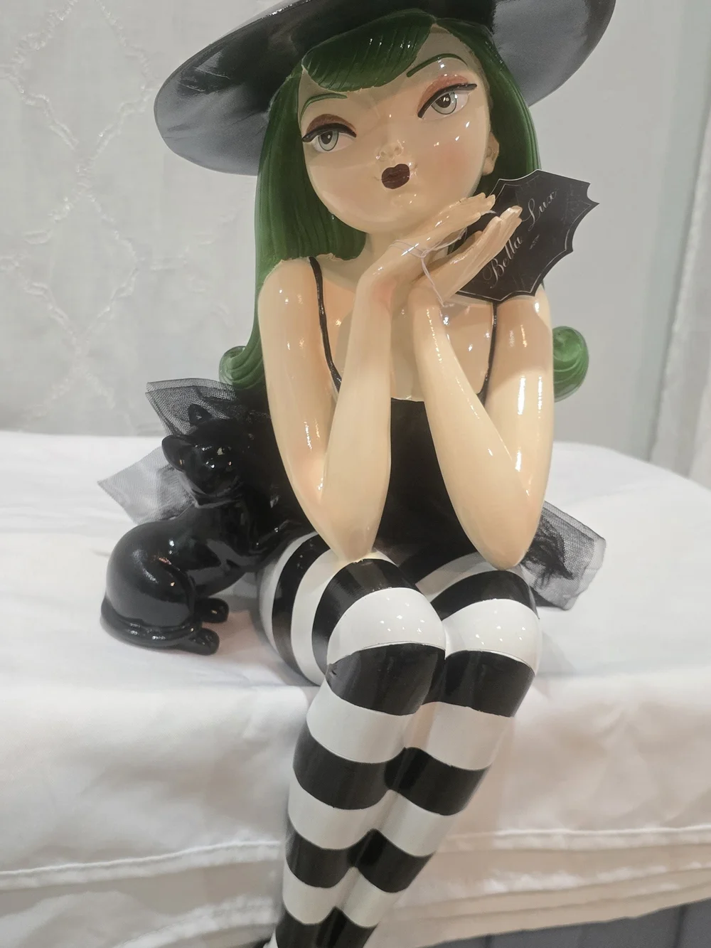 NEW!! Bella Luxx Green-Haired Witch Figurine with Black Cat - Black & White